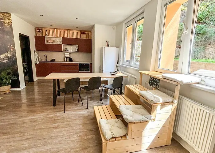 Remote Work Friendly Zahradni U Jezera Appartement